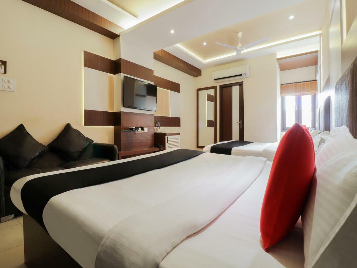 Capital O 46218 Royal Cottage Suite Канпур Екстер'єр фото
