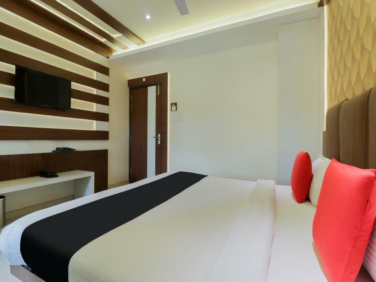 Capital O 46218 Royal Cottage Suite Канпур Екстер'єр фото