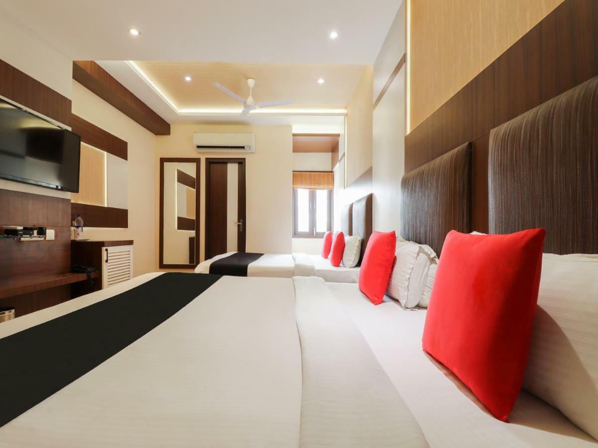 Capital O 46218 Royal Cottage Suite Канпур Екстер'єр фото